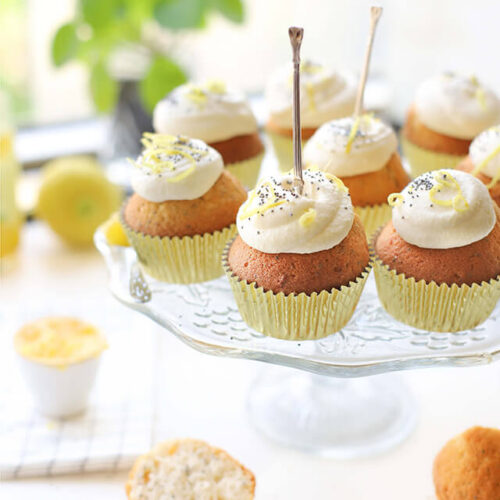 Lemoncurd cupcakes met citroen, ricotta & maanzaad kan je maken in een airfryer