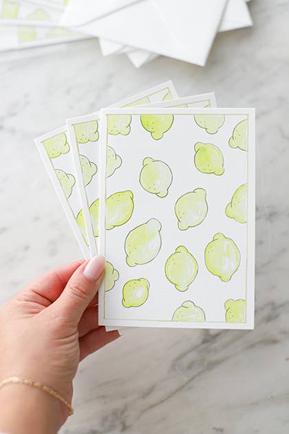 Citroen illustratie ansichtkaart klein. Gemaakt door Jadis van The Lemon Kitchen. Duurzaam papier & envelop.