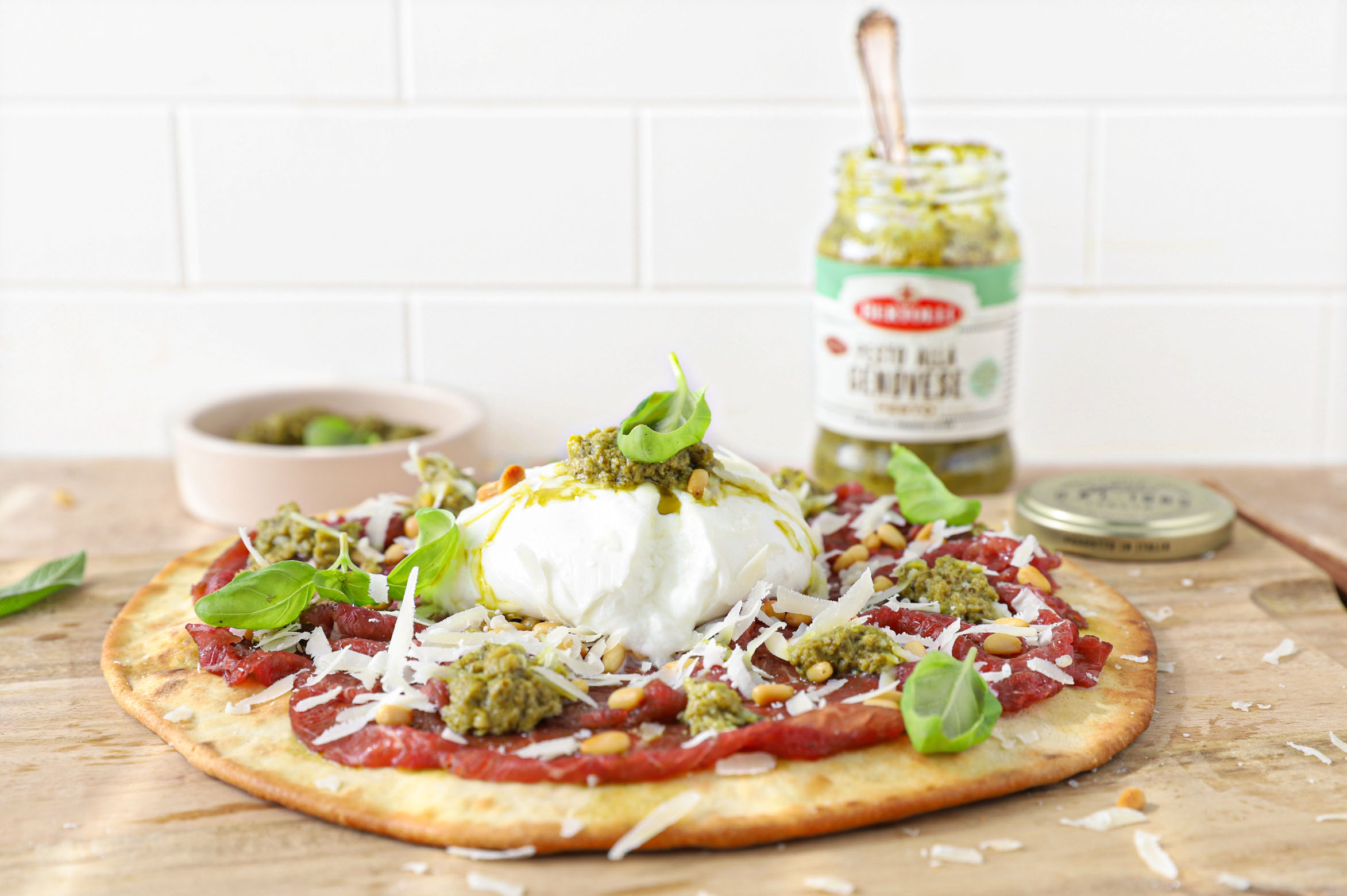 pizza carpaccio burrata pesto alla genovese